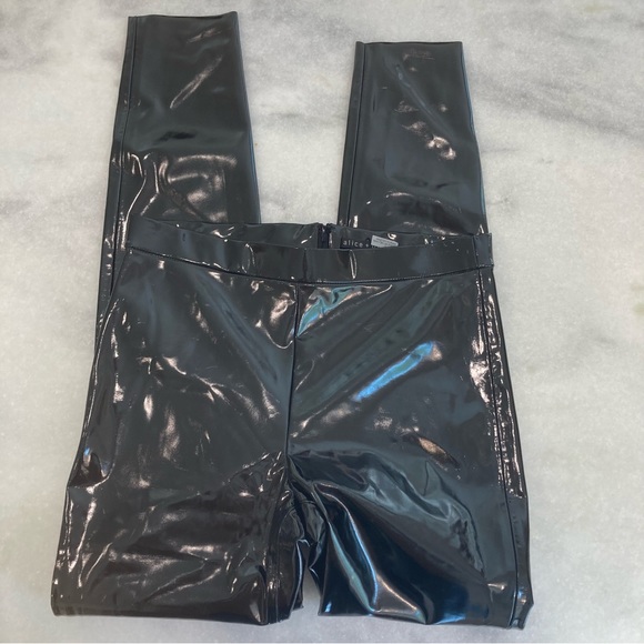 ALICE AND OLIVIA Maddox Black Faux Patent Leather Skinny Pants NWT - Picture 6 of 11